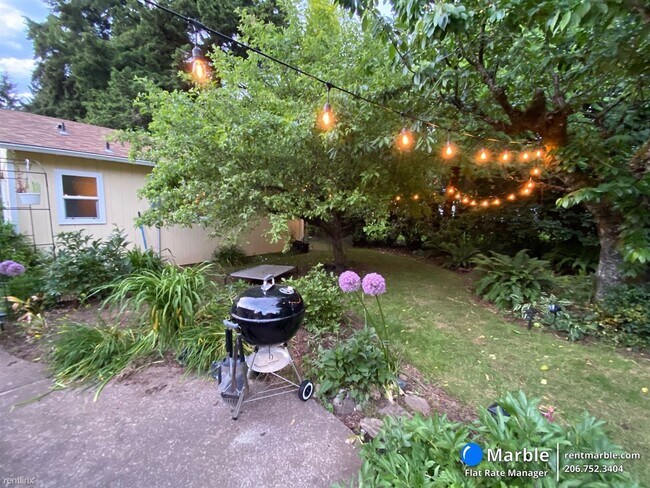 Foto del edificio - 3 br, 2 bath House - 1012 NE 109th Ave