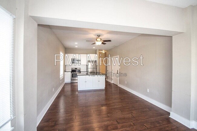 Foto del edificio - 2029 N College Ave