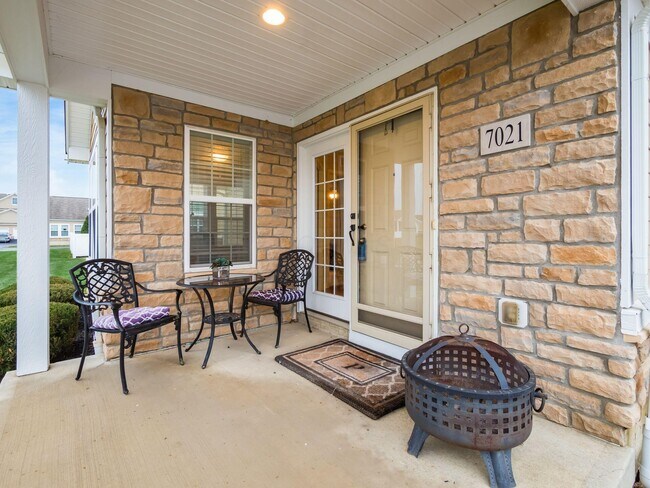 Foto del edificio - 7021 Kinsale Ln