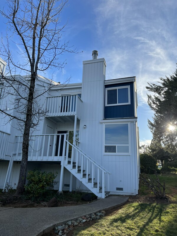 Foto del edificio - 133 Rockwood Drive - 1