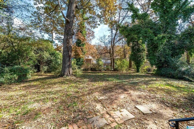 Building Photo - 1213 Oakwood St