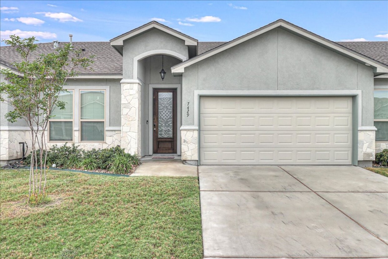 Primary Photo - 7429 Castille Court - 3/bedroom 2/bathroom...