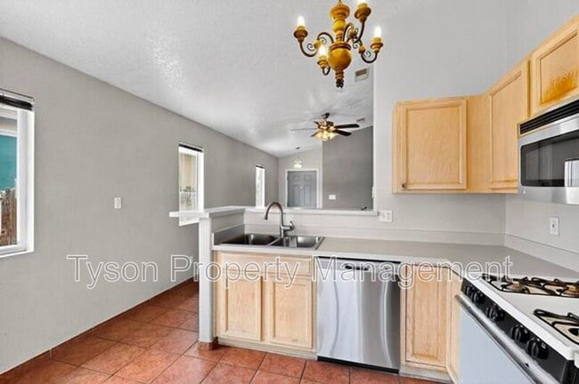 Building Photo - 1609 Rolling Rock Pl SW