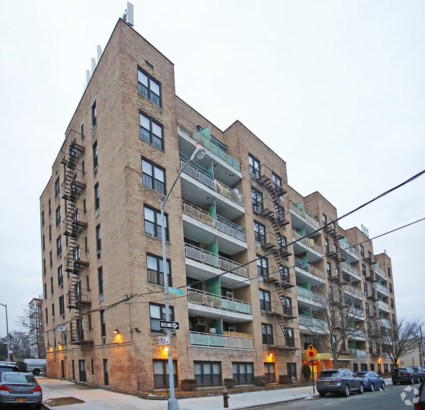 611 Banner Ave, Brooklyn, NY 11235 611 Banner Ave Brooklyn, NY