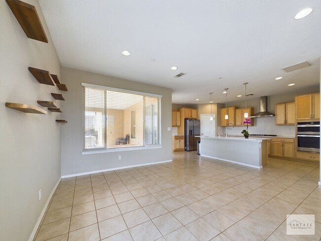 Building Photo - Two Story Pulte Townhouse Available July 1...