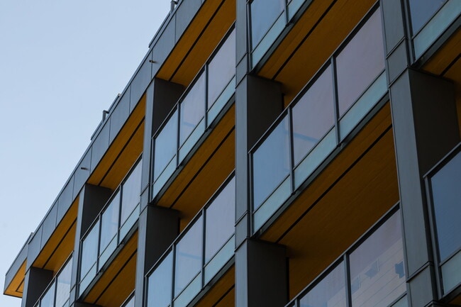 Building Photo - 1529 Oxford St