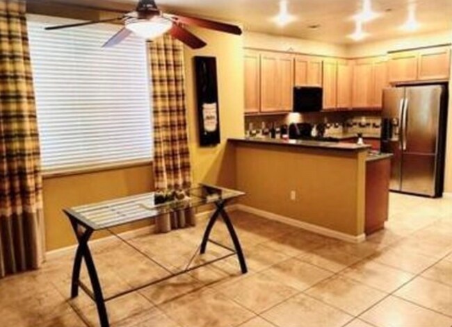 Foto del edificio - 700 Old Oak Ln