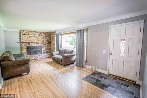Foto del edificio - 1434 County Road E W
