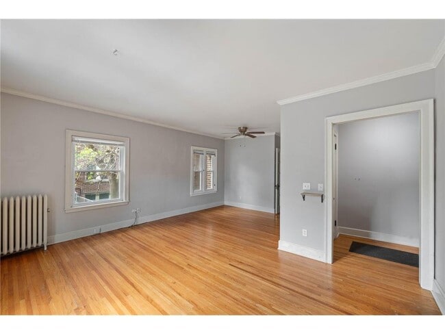 Building Photo - 2733 Girard Ave S