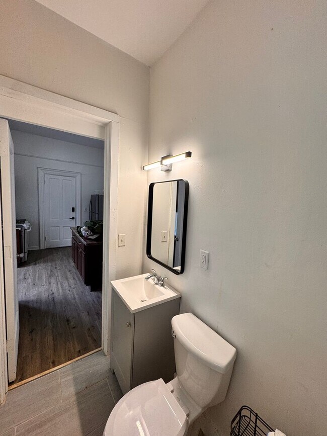 Foto del edificio - 310 Marshall Ave