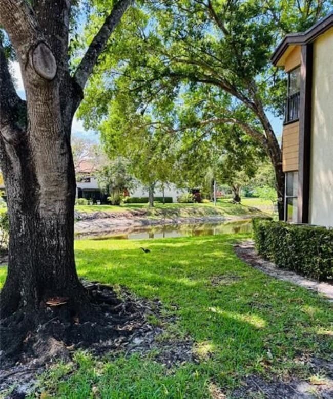 Building Photo - 4529 Carambola Cir S