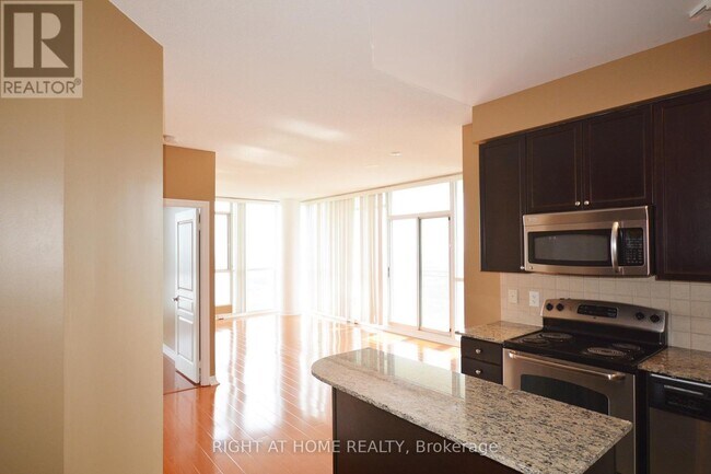 Building Photo - 225 Webb Dr