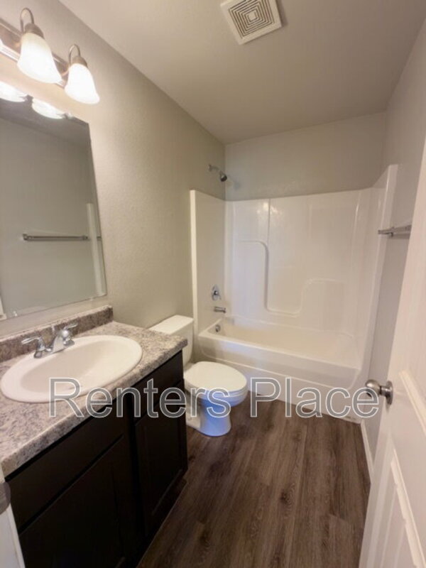 Foto del edificio - 6018 E 147th St S