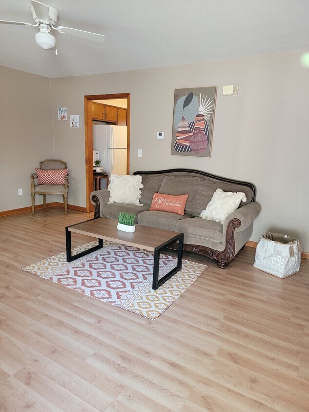 Foto principal - 1026 N Jefferson St