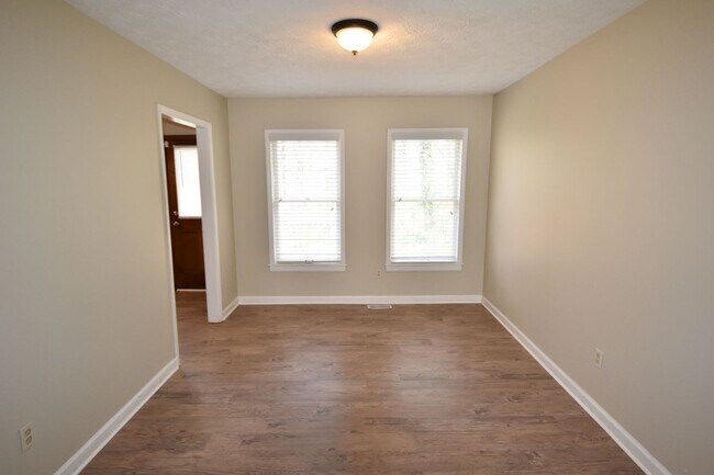 Building Photo - 110 Remington Ct