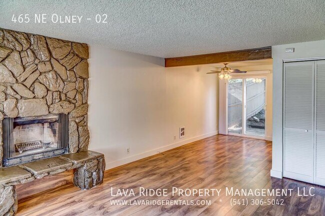 Building Photo - 465 NE Olney-02