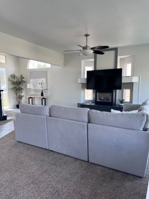 Building Photo - 133 Yellowstone Ave