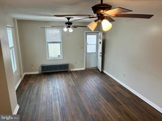 Building Photo - 3 Grape St