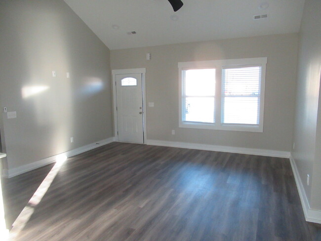 Building Photo - Beautiful New Construction – 3 Bedroom, 2 ...