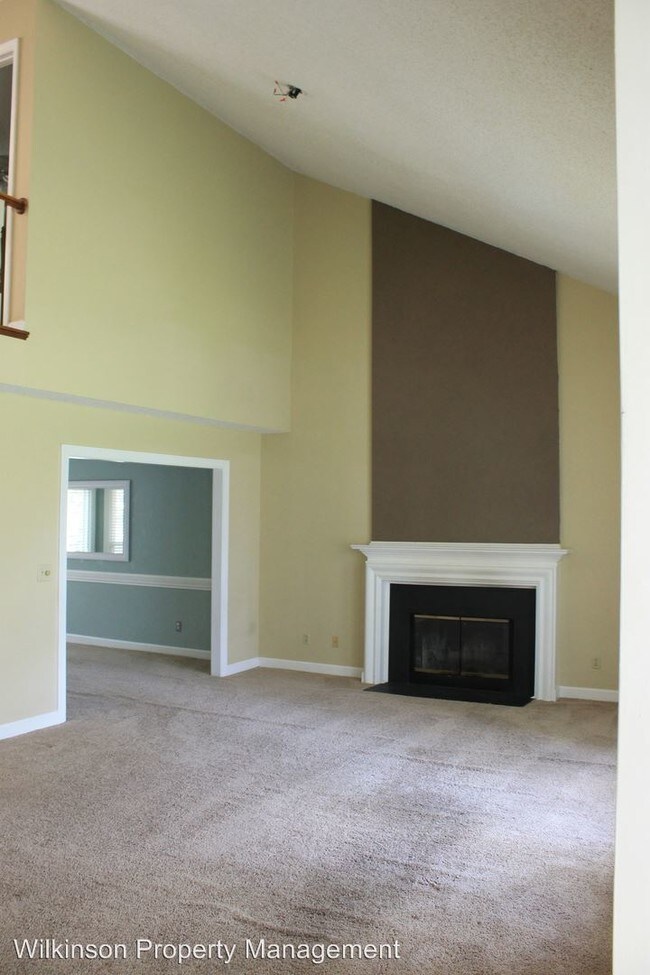 Building Photo - 2430 Annecy Dr