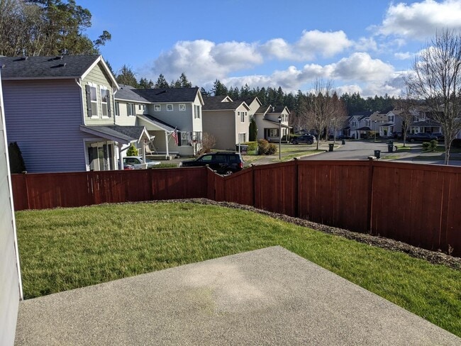 Building Photo - 4/2.5 Townhouse for rent in DuPont!