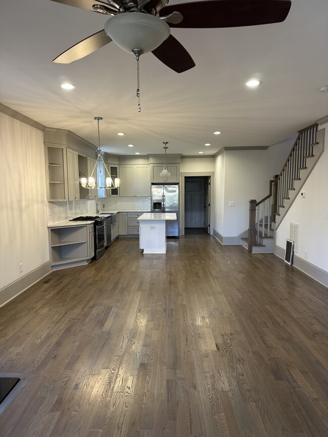 Building Photo - 2520 Greenland Ave