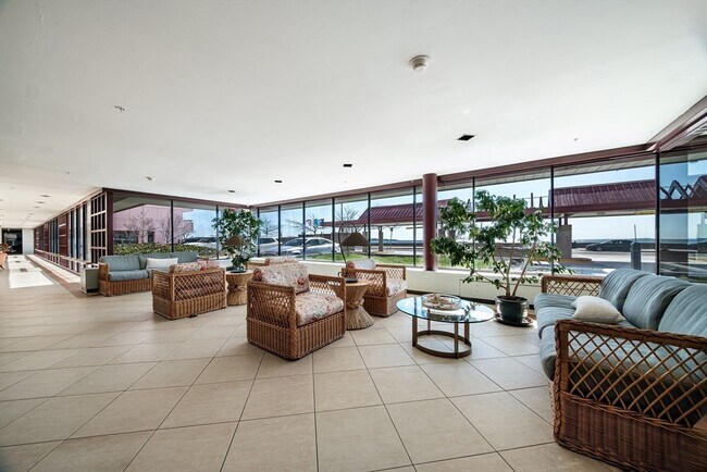 Foto del edificio - 356 Beach St