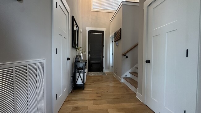 Foto del edificio - 537 Dexter Dr