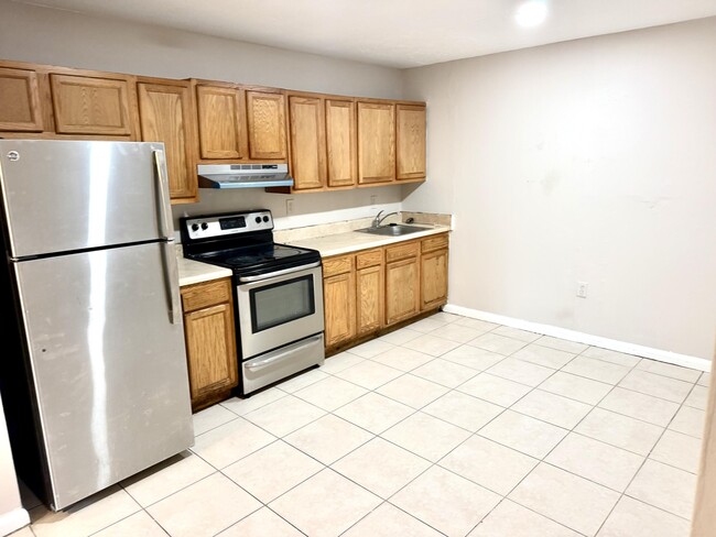 Foto del edificio - 245 NW 12th Ct