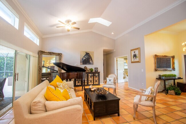 Foto del edificio - 15775 Meadow Wood Dr