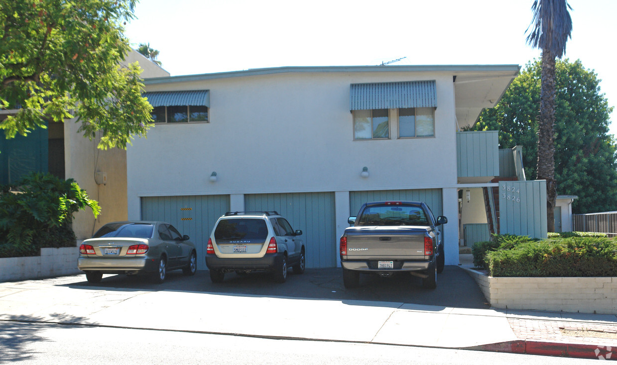 Building Photo - 3824 Orangedale Ave