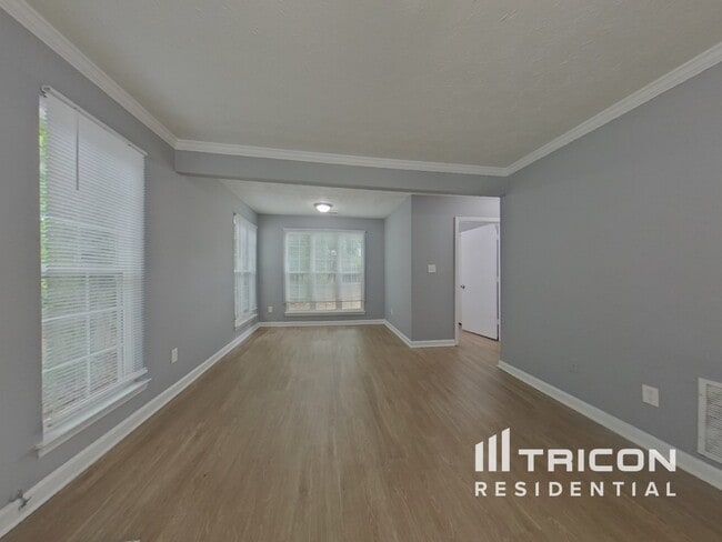 Building Photo - 1384 Ling Dr