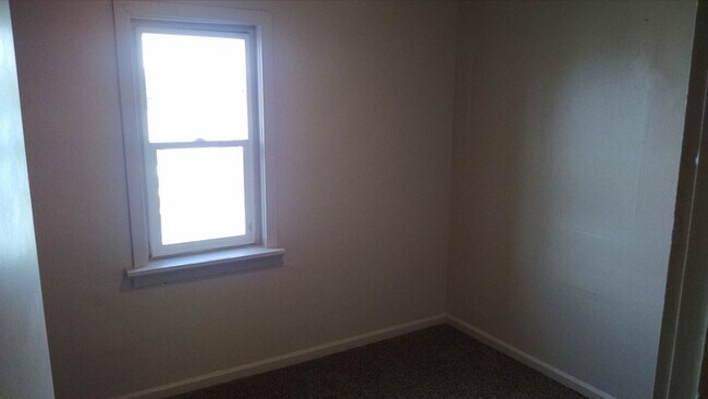 Foto del edificio - upstairs 1 bed 1 bath apartment in Kamas.