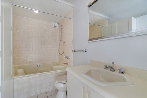 Foto del edificio - 272 W 17th St