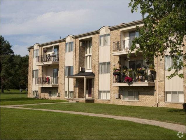 River Forest Apartments Flint Mi Apartments Com River Forest Apartments Flint Mi Apartments Com