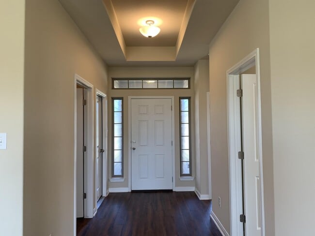 Building Photo - 7021 Tanglehead Dr