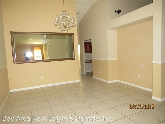 Building Photo - 9427 Hunters Pond Dr