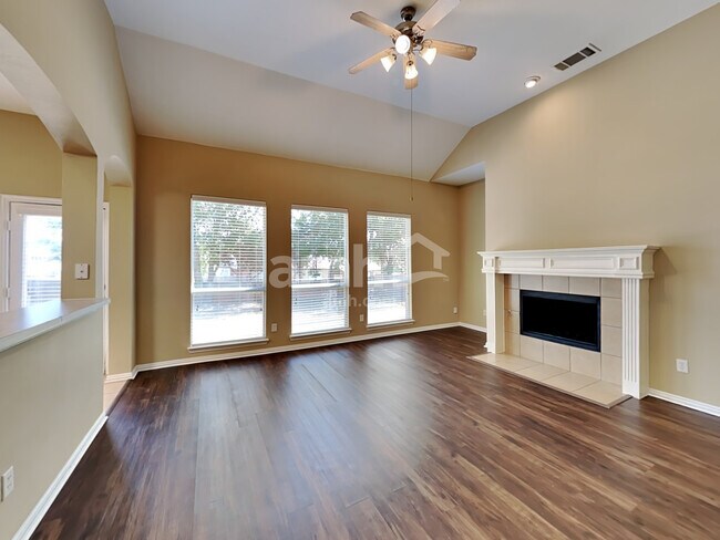 Foto del edificio - 206 Ephraim Dr