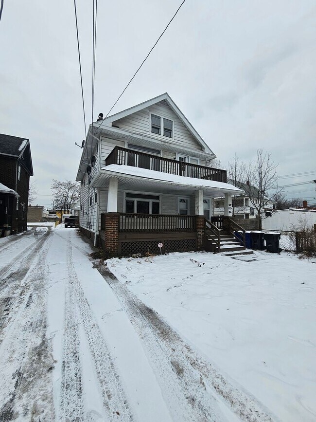 Foto del edificio - 3394-3396 W 54th St