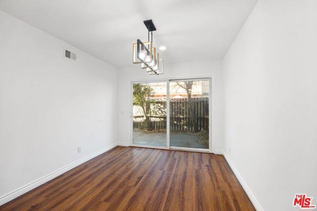 Foto del edificio - 12316 Runnymede St