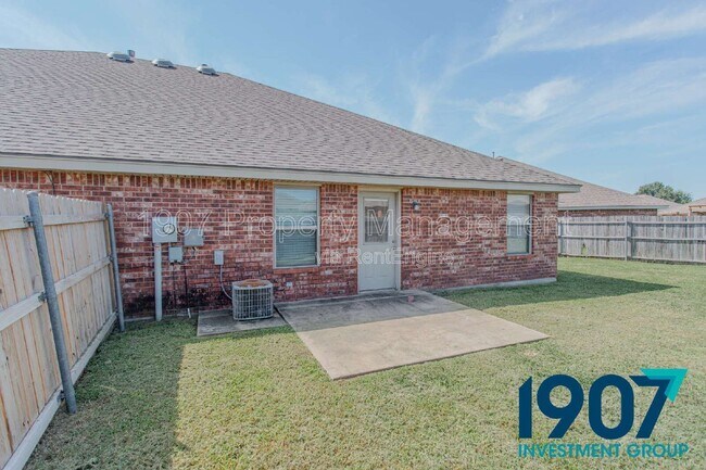 Foto del edificio - 923 SW 37th St