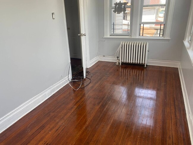 Foto del edificio - 1170 E 43rd St