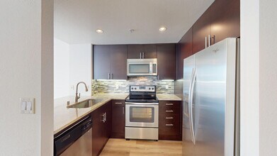 Interior Photo - 388 Beale