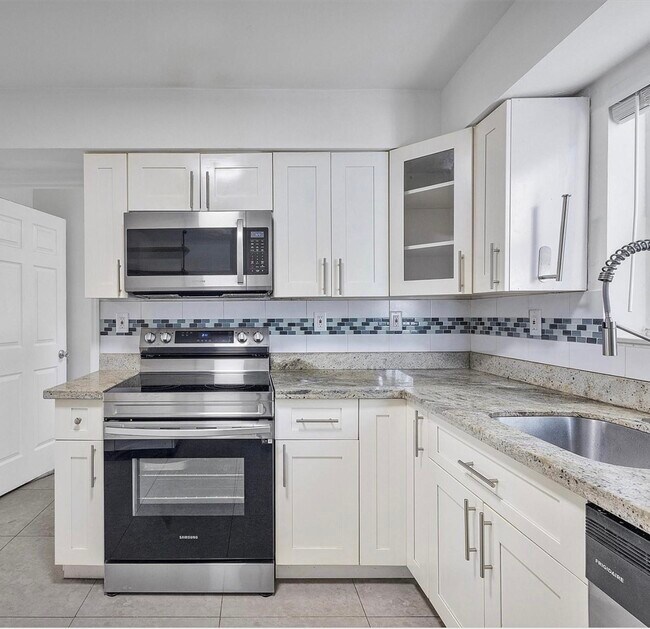 Foto del edificio - 340 NW 45th St