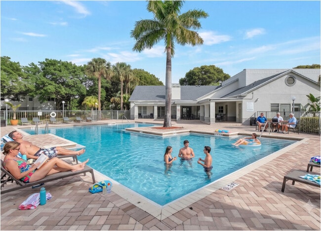 Building Photo - Ponte Verde At Palm Beach Lakes