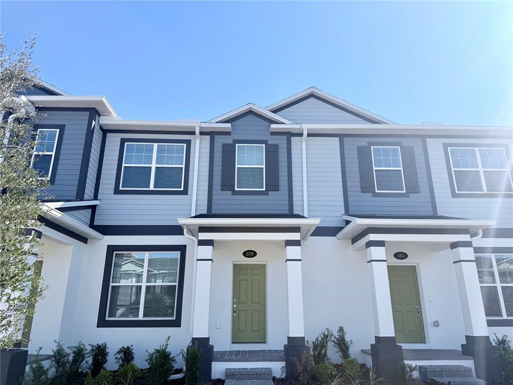 Primary Photo - 579 Pothos St