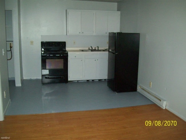 Building Photo - 1 br, 1 bath Apartment - 3211 N Franklin Ave