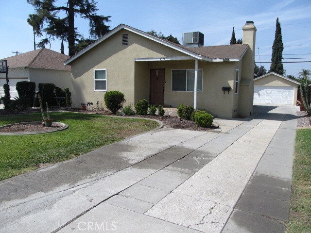 Primary Photo - 4577 Central Ave