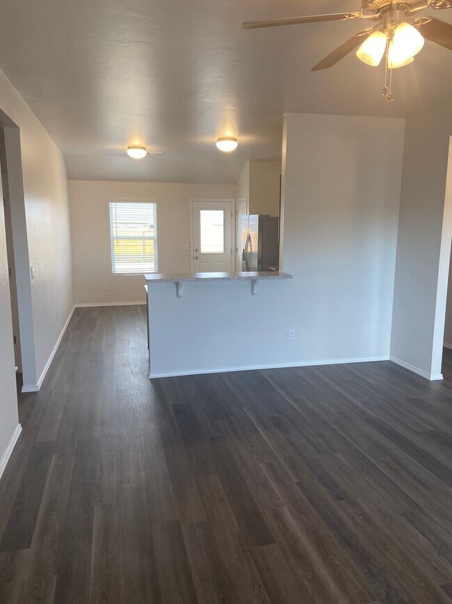 Building Photo - *Pre-leasing* Three Bedroom | Two Bathroom...