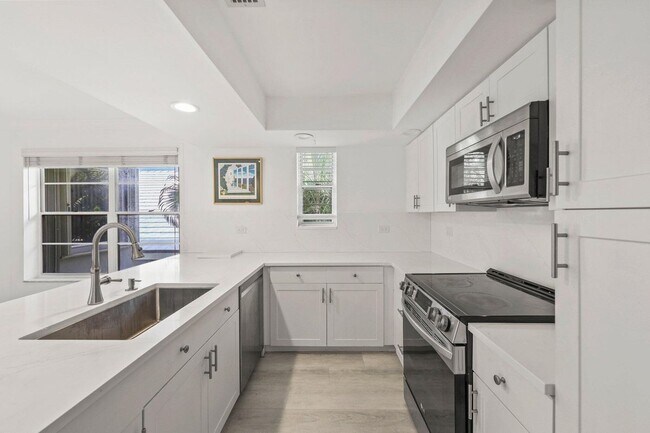 Foto del edificio - 664 Forsyth St